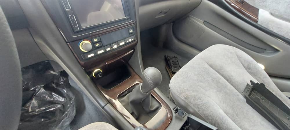 تعویض نور بکلایت دکمه های کابین